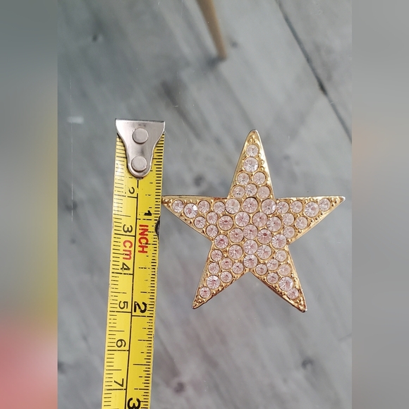 💚5/$25 Vintage 2" Gold Star Crystal Brooch Pin Rhinestone Sparkle Statement - Picture 5 of 5